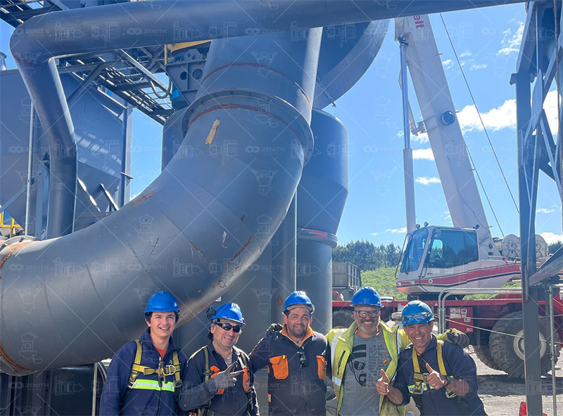 Limestone grinding mill in operation